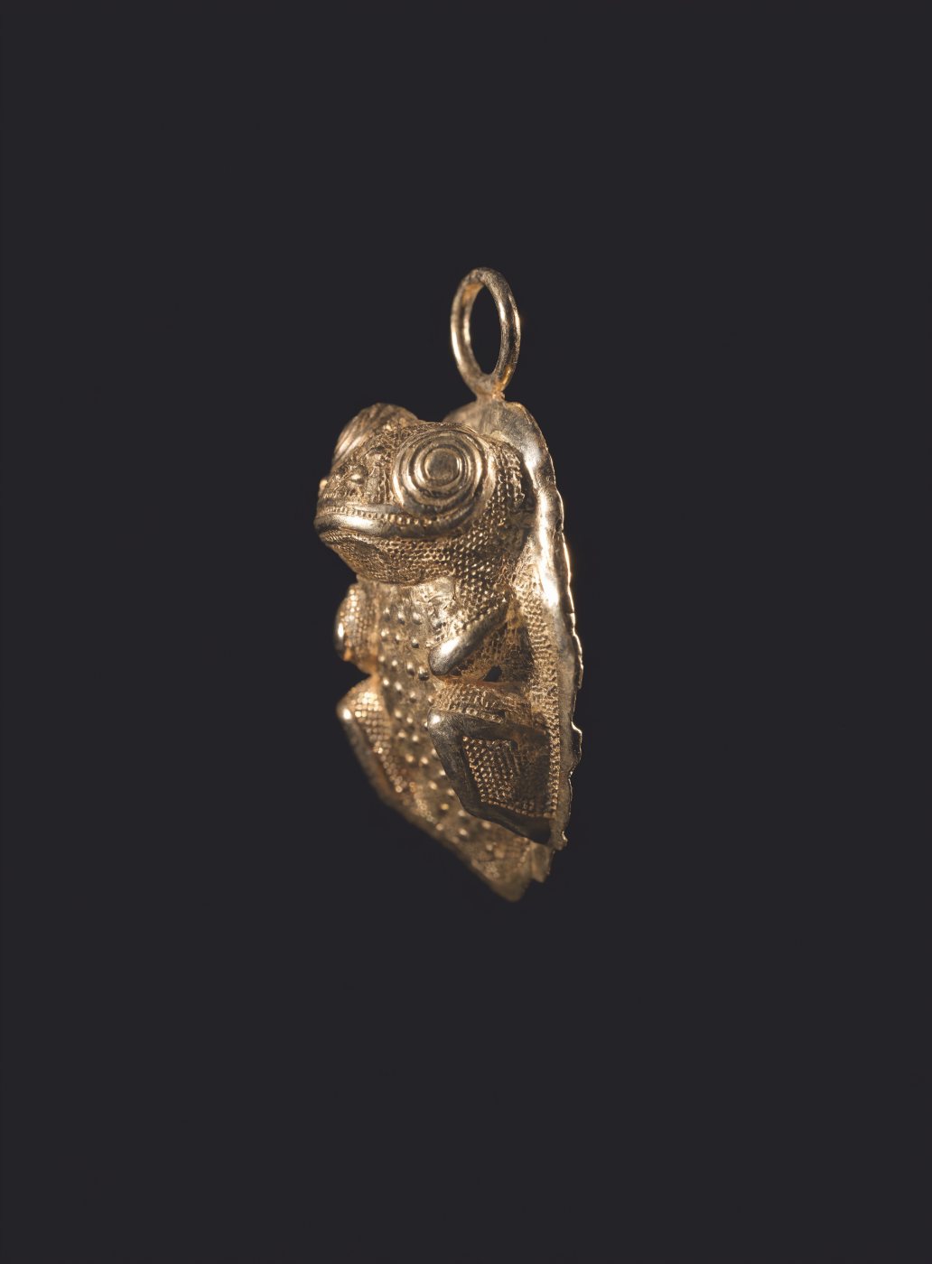 Colgante en forma de rana, colección de oro precolombino